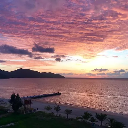 By The Sea Duplex Penthouse Baby Apartment Batu Ferringhi Exterior photo